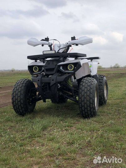 Продается подростковый квадроцикл avantis hunter