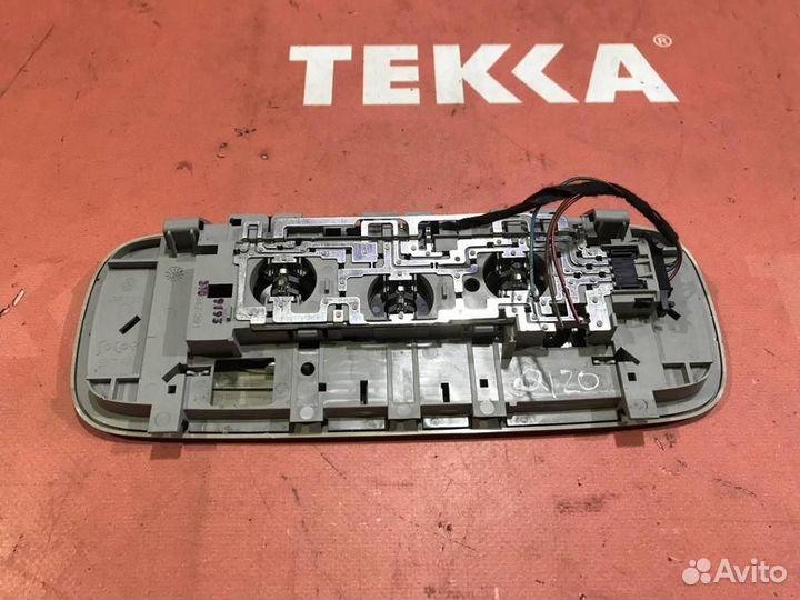 Плафон центральный Шкода Суперб 3Т