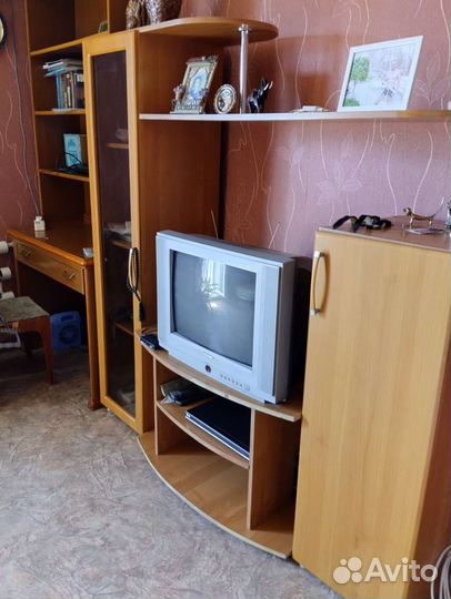 Поставка под телевизор