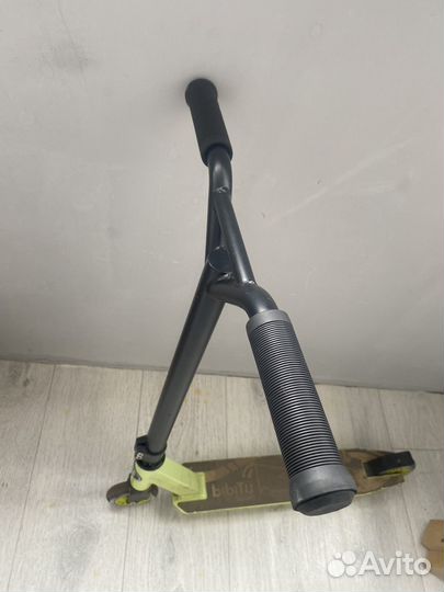 Самокат трюковой Bibitu 75 см