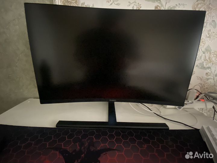 Обменяю на ваш ноут, или телефон