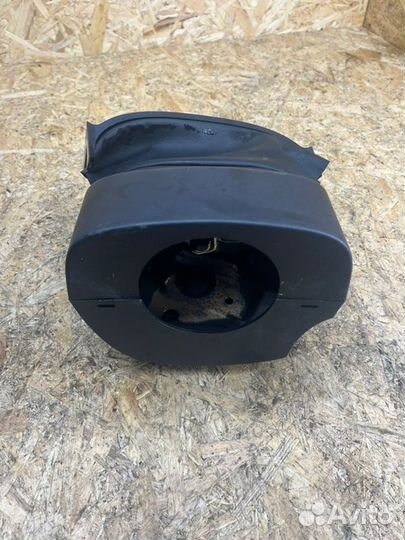 Обшивка рулевой колонки Ford Focus 2 2010