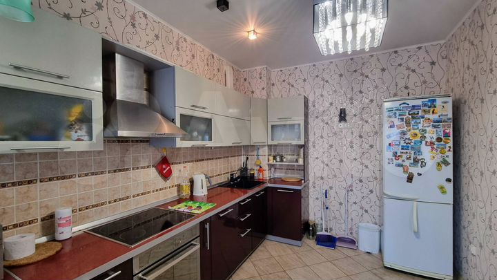 3-к. квартира, 100,7 м², 6/12 эт.