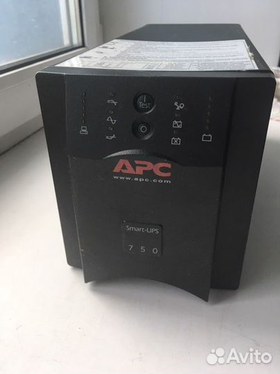 Ибп APC Smart-UPS 750
