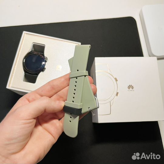 Смарт часы huawei watch gt 42 mm