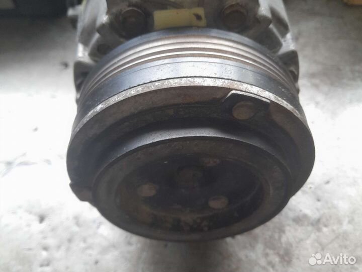 Компрессор кондиционера BMW e70,71