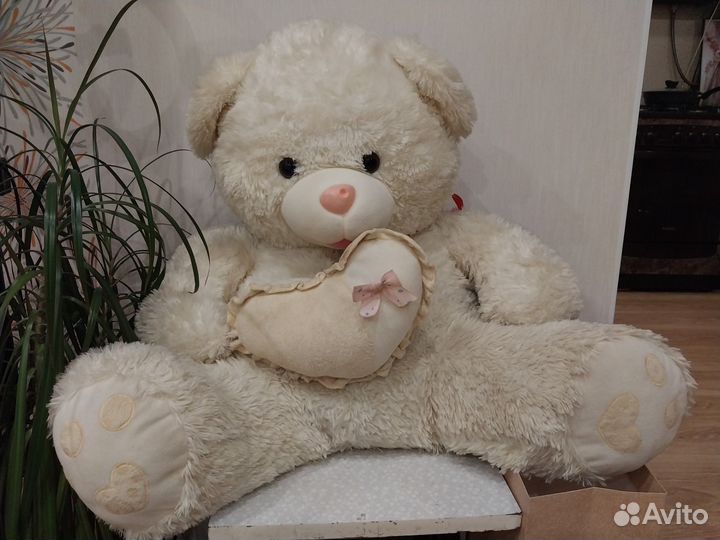 Большие плюшевые медведи