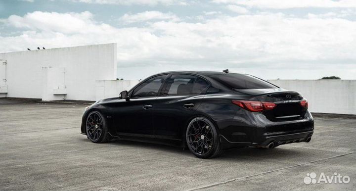 Кованые диски в стиле HRE для Infiniti Q50 R21