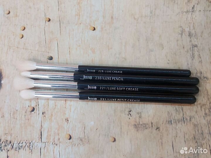 Кисти для макияжа