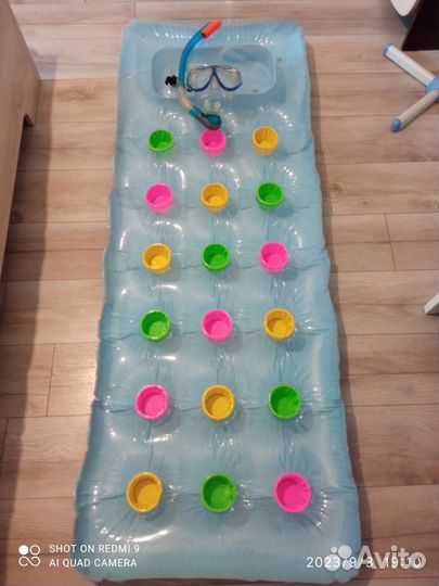 Надувной матрас для плавания