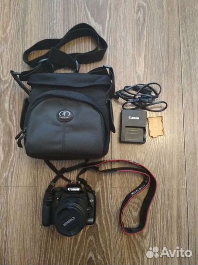 Зеркальный фотоаппарат Canon 450D