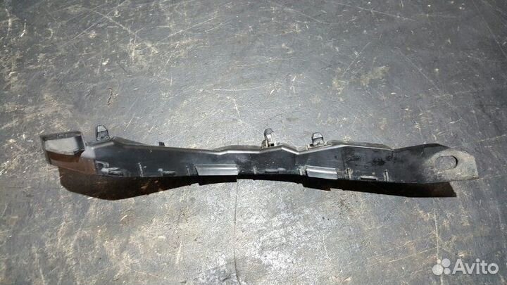 Кронштейн бампера Subaru Forester SG9 EJ255 2007