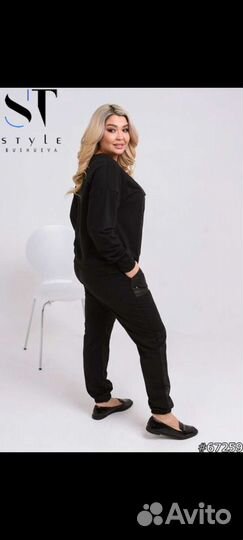 Модный молодёжный спортивный костюм большого разме