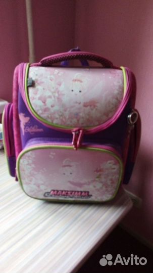 Ранец первоклассника для девочки