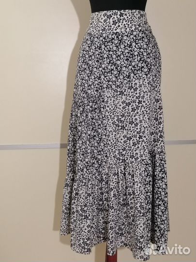 Длинная юбка в цветочек от Tu