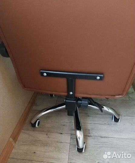 Кожанное кресло компьютерное кресло офисное
