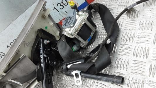 Ремень безопасности с пиропатроном сиденья передне