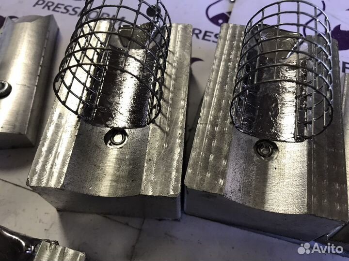 Форма чпу для литья фидерной кормушки (100 г)