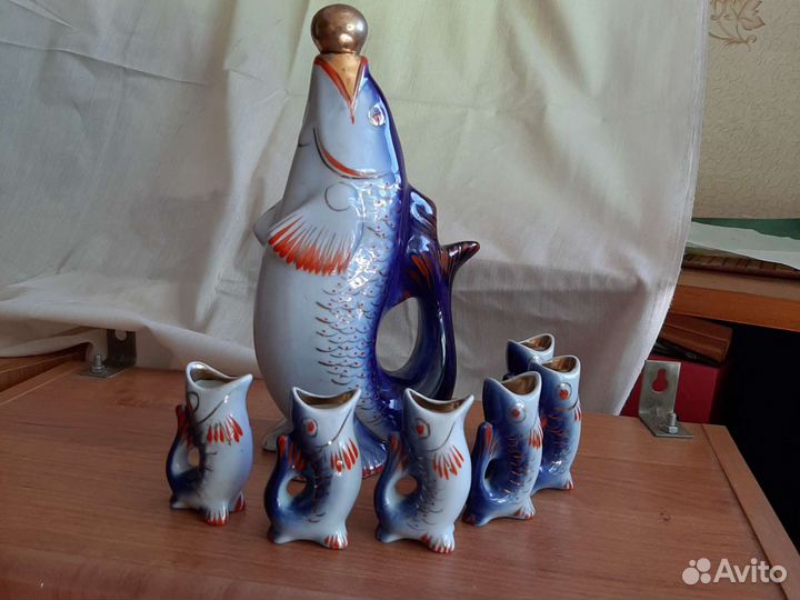 Графин.штоф + 6 стопок рыбки.фарфор.кобальт позоло