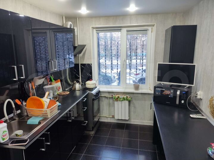 4-к. квартира, 76,8 м², 1/10 эт.