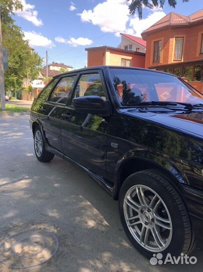 Автомобильное сиденье