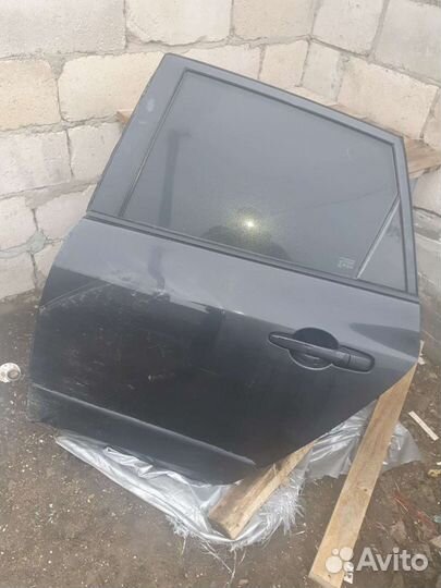 Задняя левая дверь Mazda 3 бк, мпс, speed