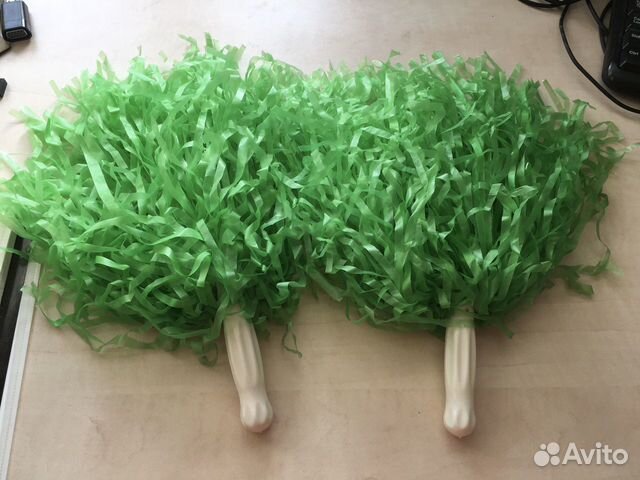 Помпоны пипидастры