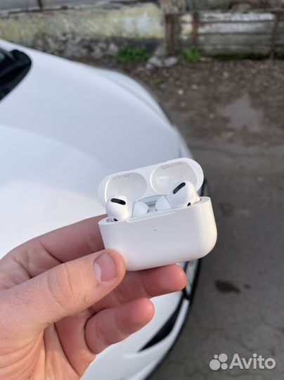 Apple AirPods PRO новые