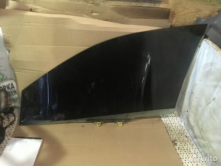 Стекло двери переднее правое Mitsubishi Lancer 9 1