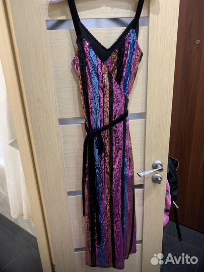 Платье zara в пайетках длинное