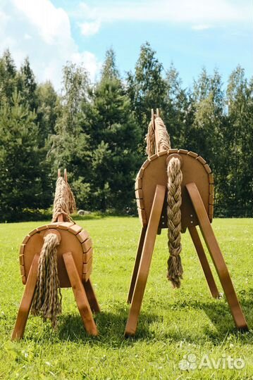 Фигура для улицы: Лошадка