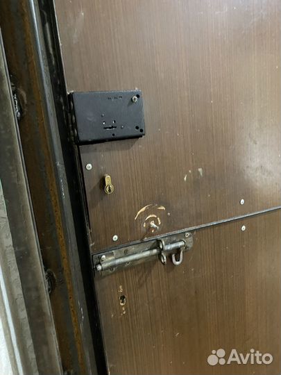 Дверь входная железная бу