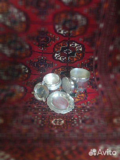 Сигаретница и две пепельницы; мельхиор, Вьетнам