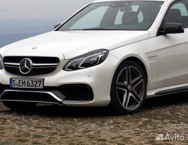 Стекло фары W212 рестайлинг (левое/правое)