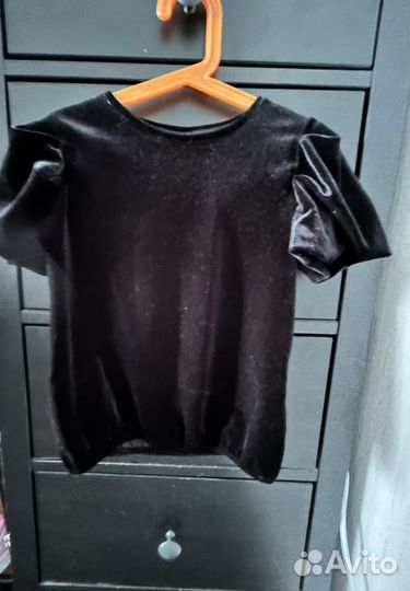 Бархатная футболка Zara