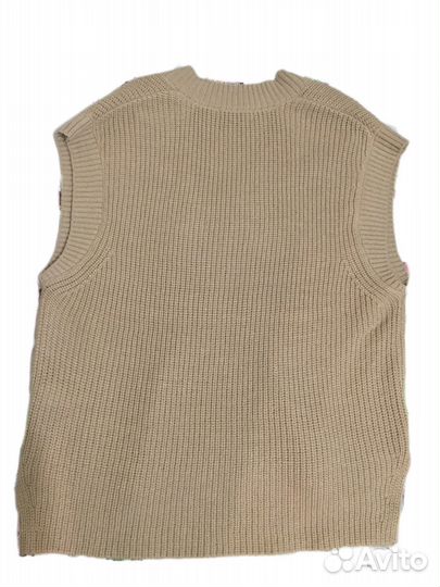 Жилет вязаный