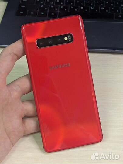 Samsung Galaxy S10+, 8/128 ГБ