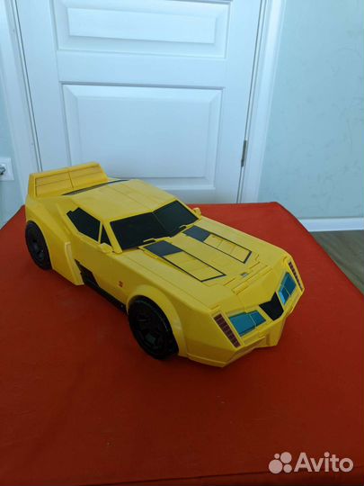 Трансформер бамблби hasbro