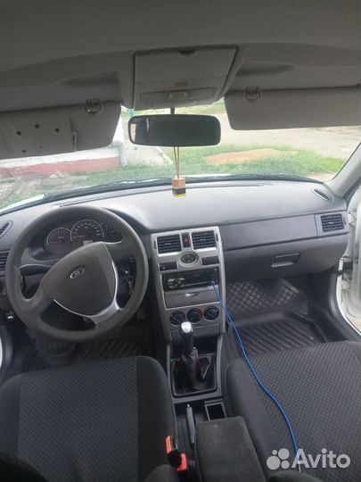 LADA priora седан2013