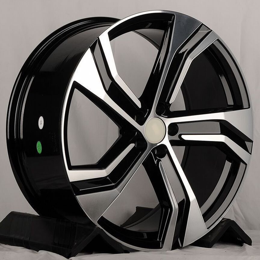 Литые диски Koko Kuture 9×R21 5×108