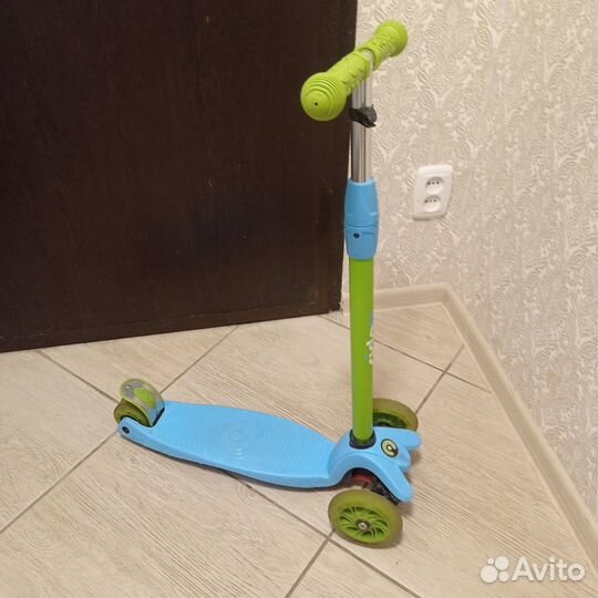 Самокат детский трехколесный бу