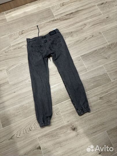 Джоггеры levis 501