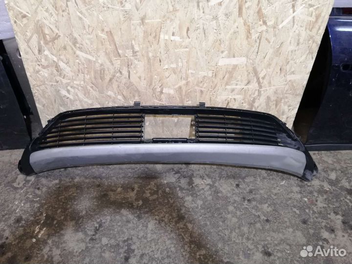 Решетка переднего бампера Opel Grandland X