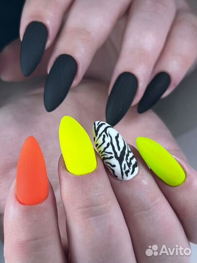 Маникюр-педикюр