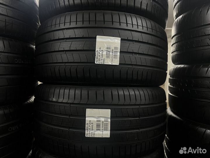 Pirelli P Zero PZ4 295/40 R20 и 265/45 R20 107Y