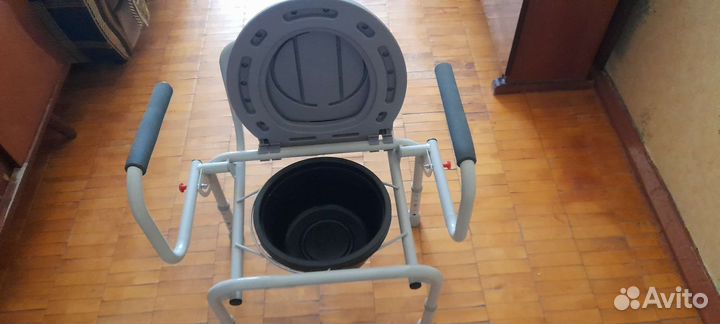 Кресло туалет для инвалидов