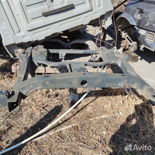 Рама Ssang Yong Action Sports