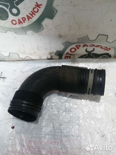 Патрубок воздушного фильтра VW Golf 5 1.4 BLG