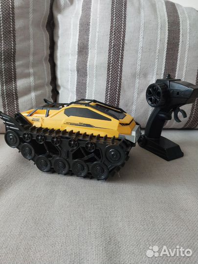Машинка на радиоуправлении внедорожник