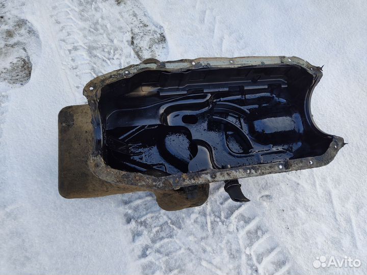 Поддон двигателя Nissan Serena C23 CD20ET 1998 г.в